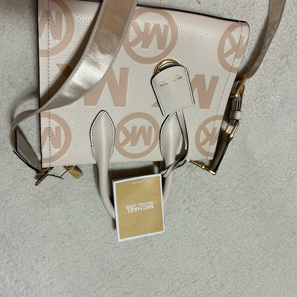 Authentic Michael kors new - Picture 7 of 10
